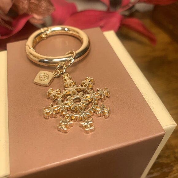 Gift With Purchase CC Charm - Picture 6 of 6